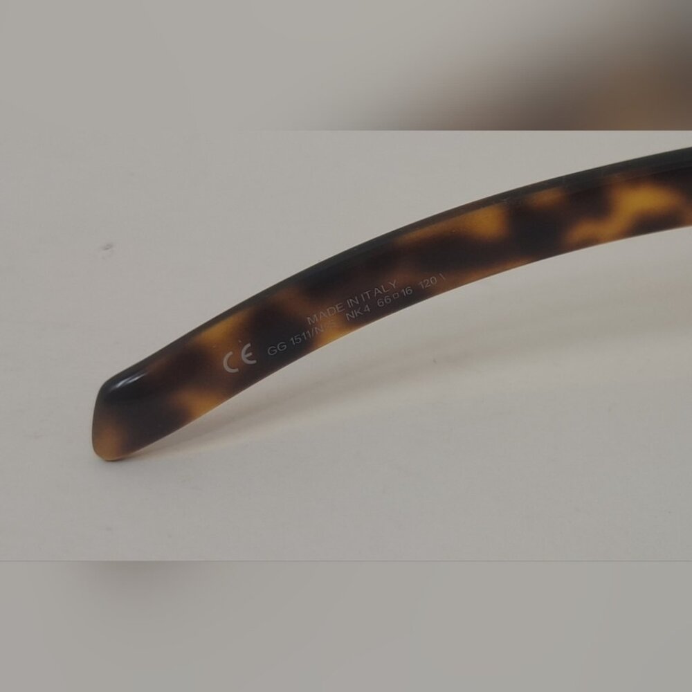 Gucci Tortoiseshell Sunglasses - Picture 10 of 16